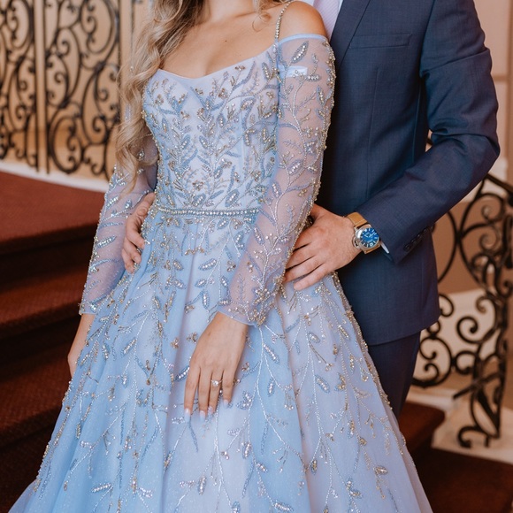 Beaded gown - Picture 3 of 5